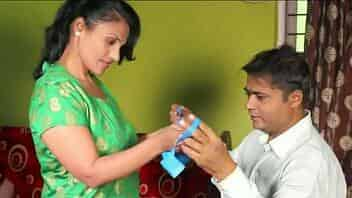 Indian desi mature milf aunty seduce bra salesman